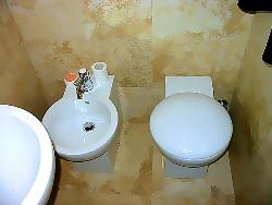 Realizzazione di un bagno in ambiente molto piccolo