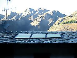Particolare Impianto solare termico a incasso fisso su tetto 